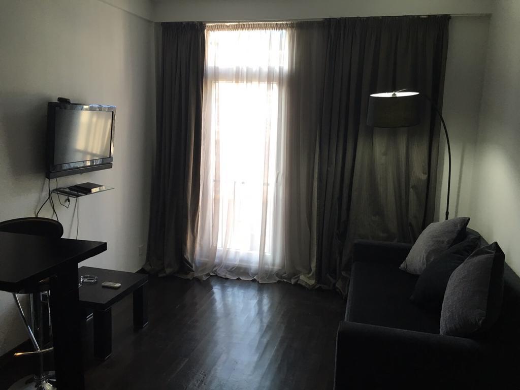 Black-White Rooms Μπατούμι Εξωτερικό φωτογραφία